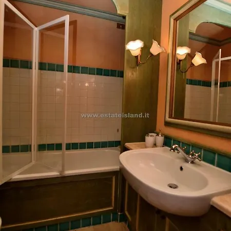 Villa Familyhomesea 103