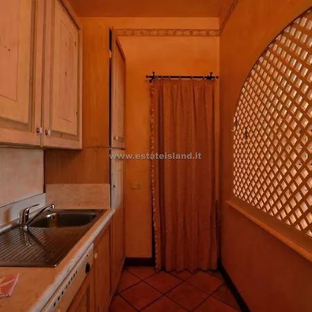 Villa Familyhomesea 103 *